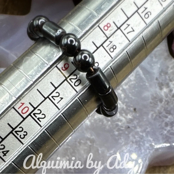 Fall vibes goth Hematite beaded gem ring - Picture 5 of 6